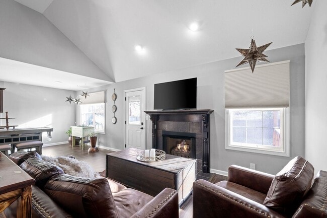 Photo - Country feel in the City.  Sharp 3 bed 2 bath.  Close to Fort Campbell.