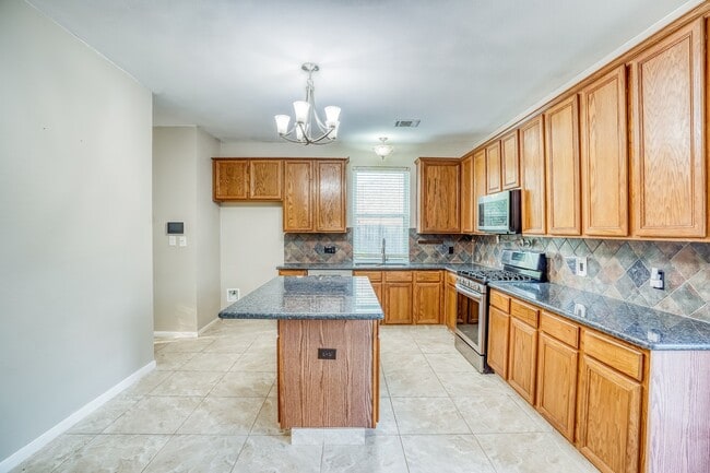 Photo - 2309 San Augustine Ln