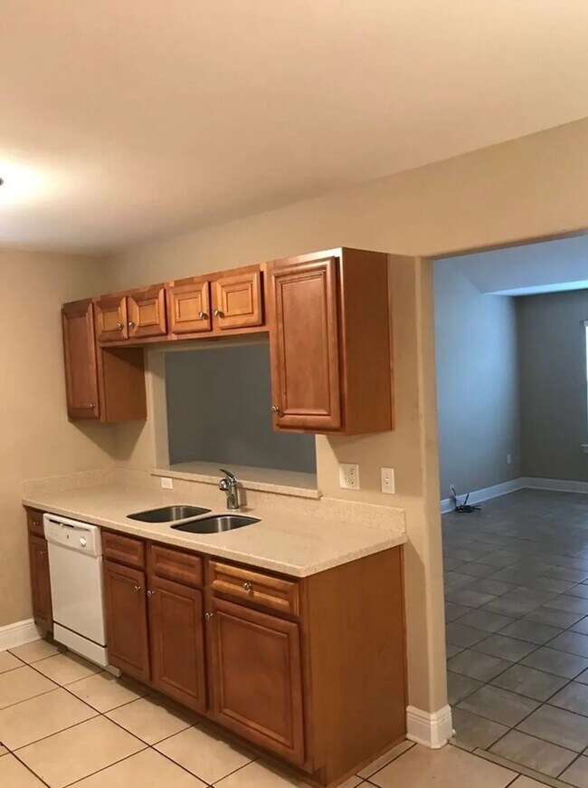 Photo - 2228 Cedarbrook Ct Townhome