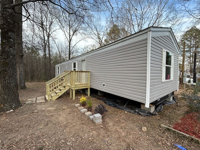 Building Photo - My- 88 Unit Lot I