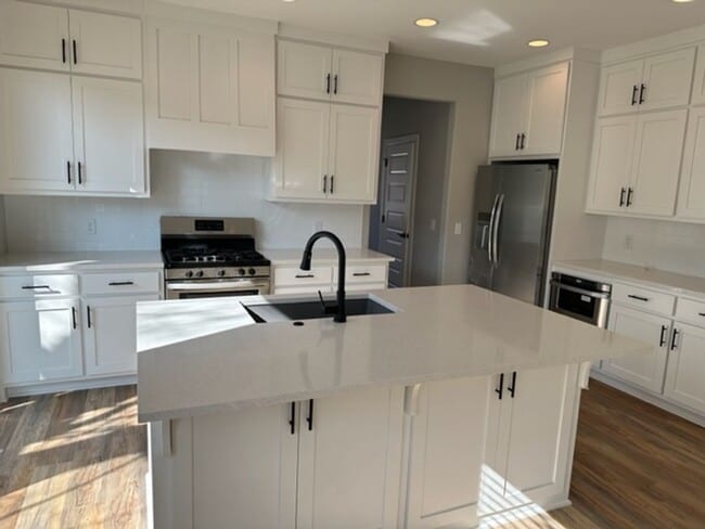 Photo - 124 W Spring St Unit 1