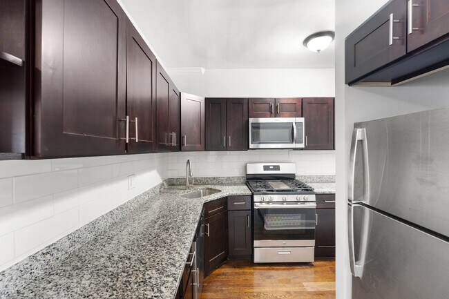 Photo - 6112 N Winthrop Ave Unit 3E