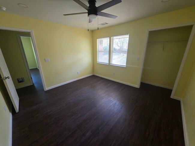 Photo - 1120 Brookstone Rd