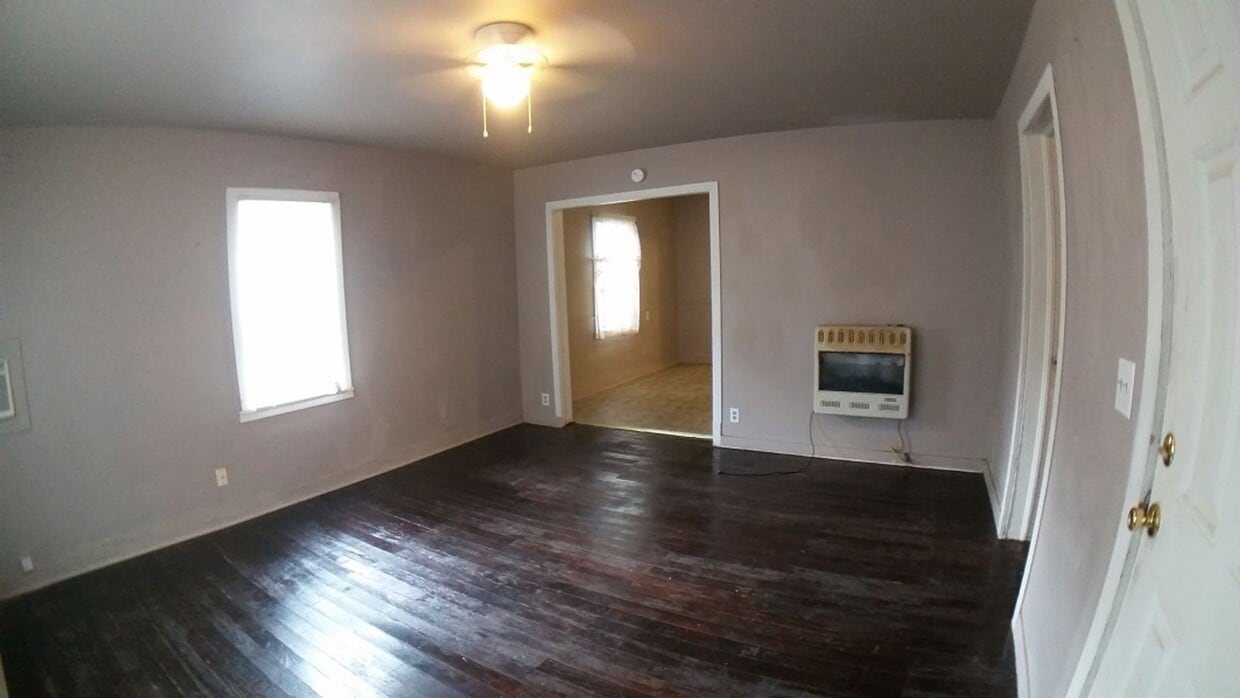 2 Bedroom House Near Downtown OKC - 2 Bedroom House Near Downtown OKC