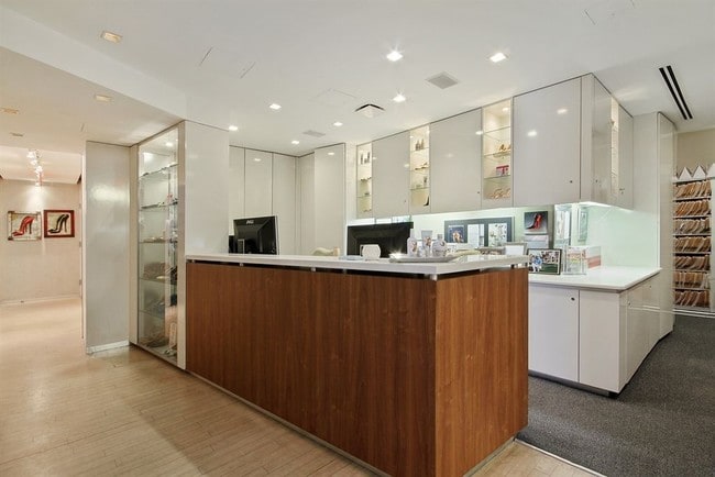 Photo - 885 Park Ave