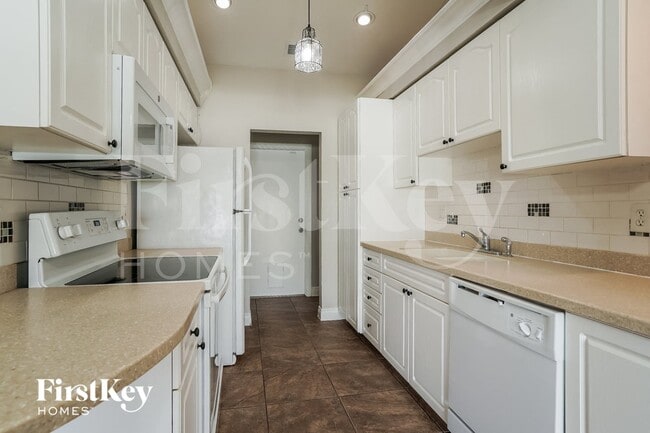 Photo - 807 SW 3rd Ave