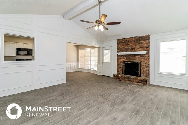 Photo - 4104 Firethorn Dr