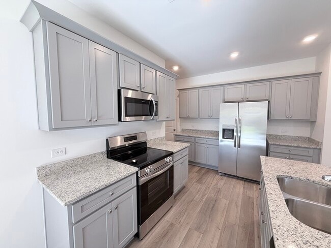 Photo - 522 Red Dragon Dr