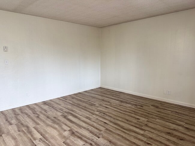 Photo - Gateway Village