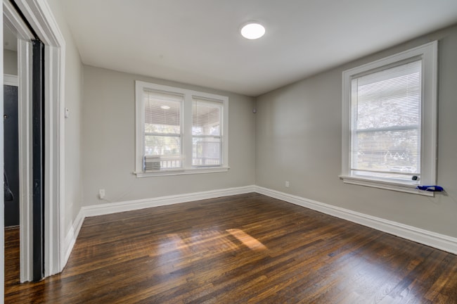 Photo - 6024 Lucille Ave