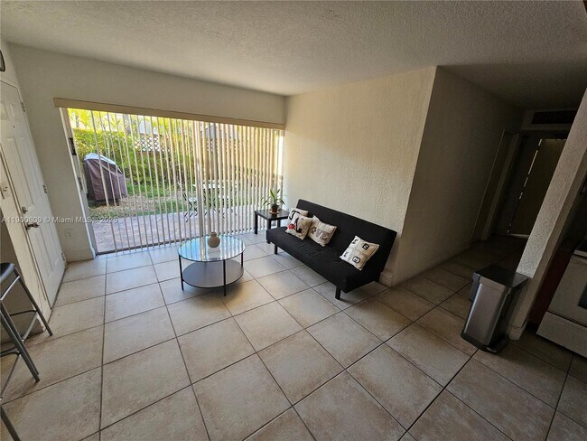 Photo - 4550 NW 79th Ave Unit 1B