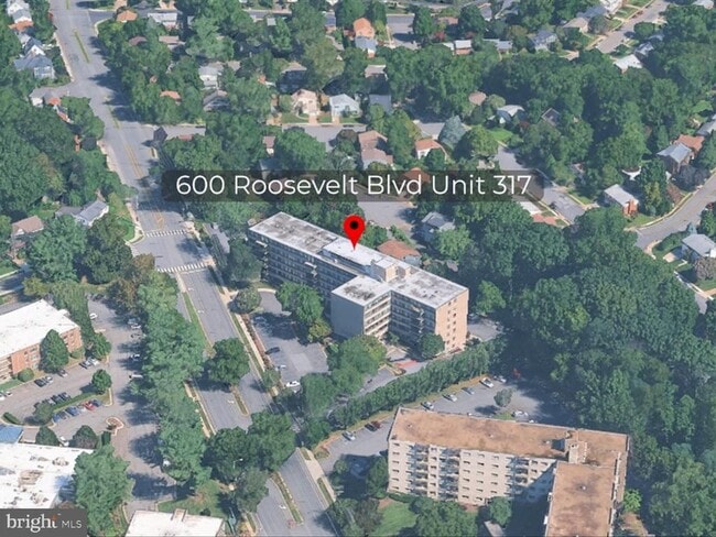 Photo - 600 Roosevelt Blvd Unidad 317