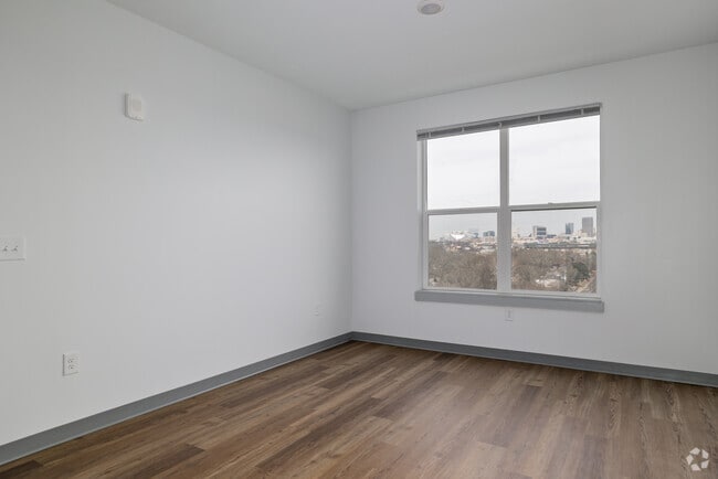 2BR, 2BA - 850SF - Bedroom