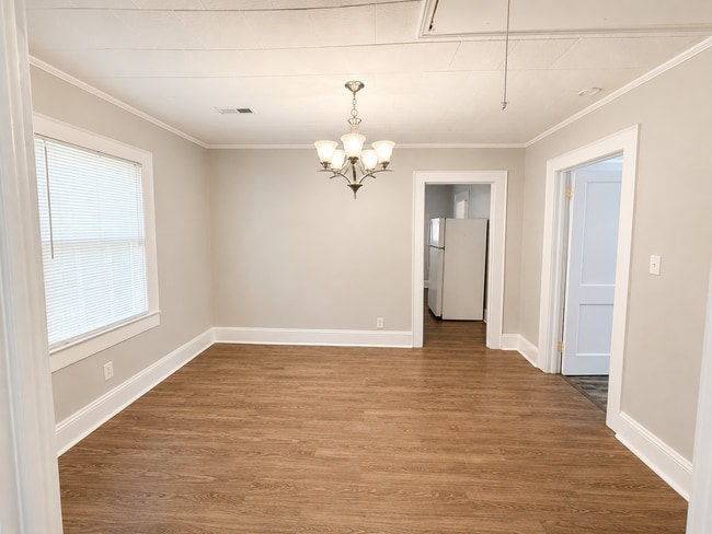 Photo - 406 Somers Ave