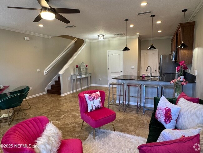 Building Photo - 528 Sherwood Oaks Dr Rental