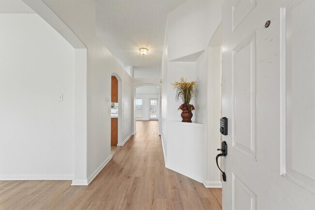 Photo - 14631 Englebrook Dr