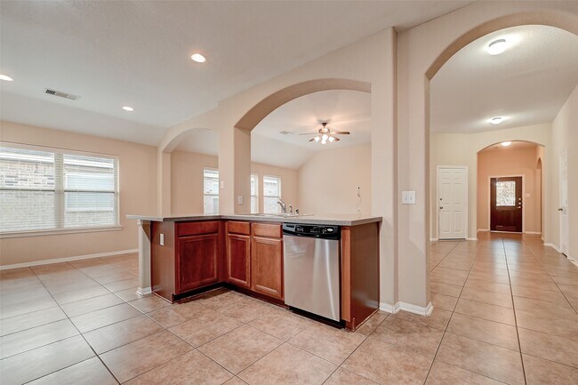 Photo - 6131 Moran Crest Dr