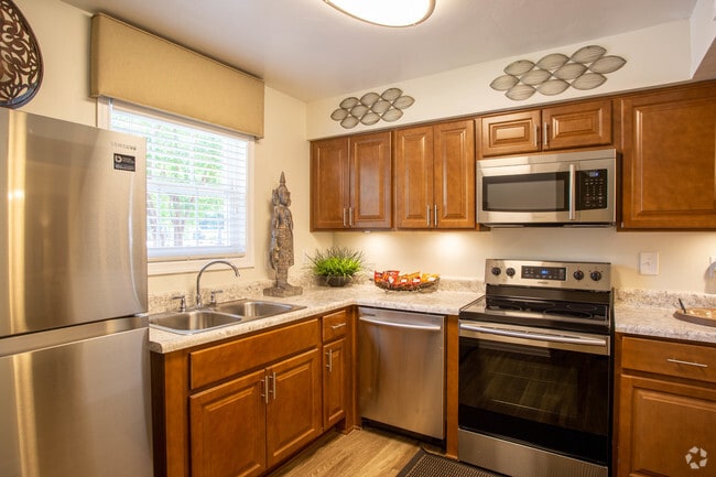 2HAB, 1.5BA - 1154 ft² - Cocina - River Mews Apartments and Townhomes