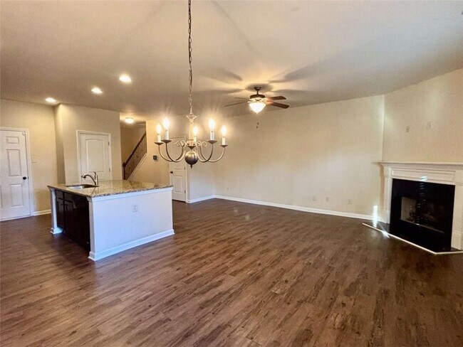 Photo - 2723 Morgan Glen Rd NE