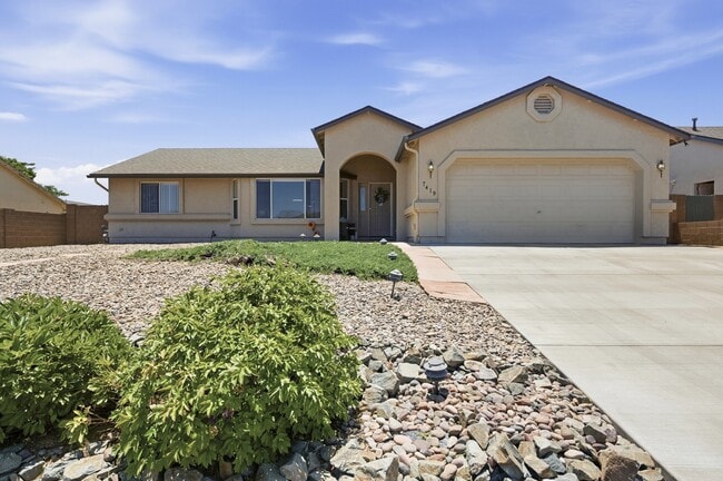 Building Photo - 7419 E Mingus Trail
