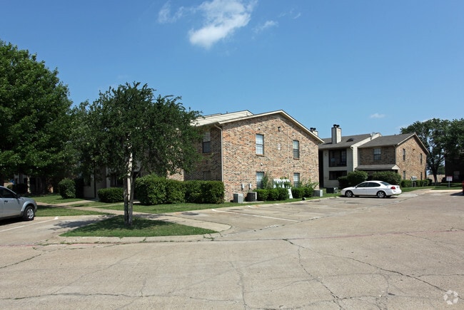 Emerald Garden Apartments