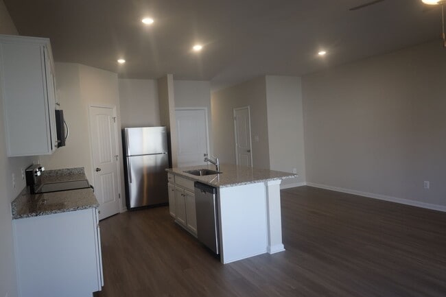 Photo - 81 Cramsford St