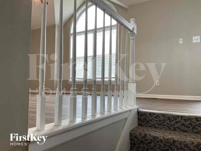Photo - 904 E Madelyn Dr
