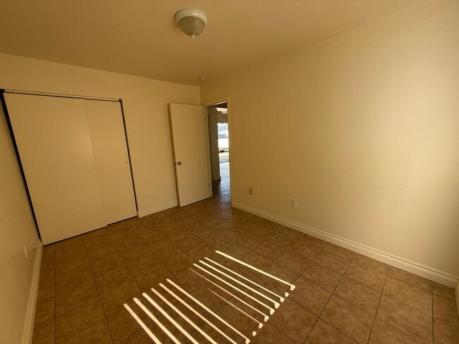 Photo - 0223 Unit #A