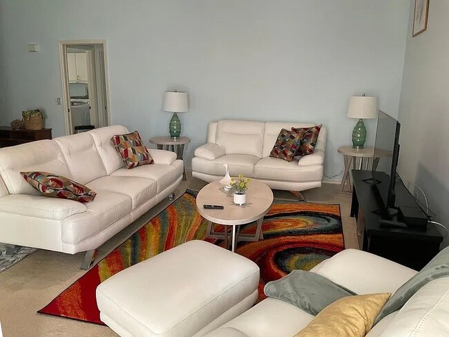 Photo - 819 Montrose Dr Unit 202