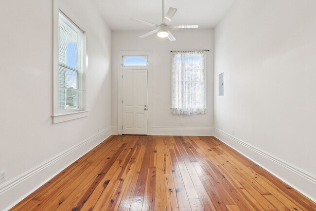 Photo - 2223-2225 St Andrew St Unit 2223 St Andrew