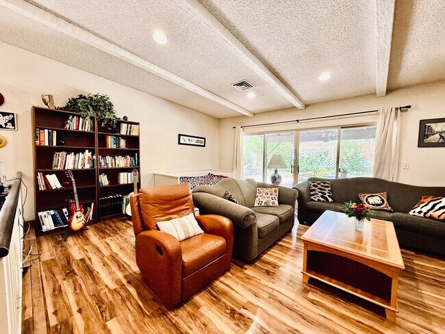 Photo - Available 8/1- Beautiful furnished single-story home located in prestigious Spanish Oaks!