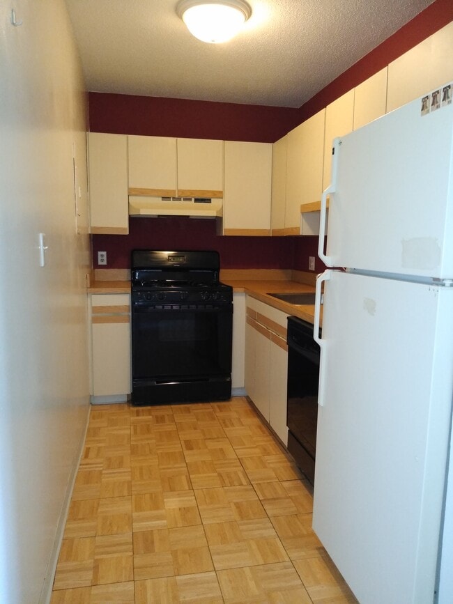 Photo - 22 Kenmar Dr Unit 213