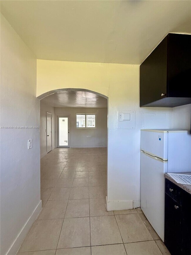 Photo - 5305 Biscayne Blvd Unit 208