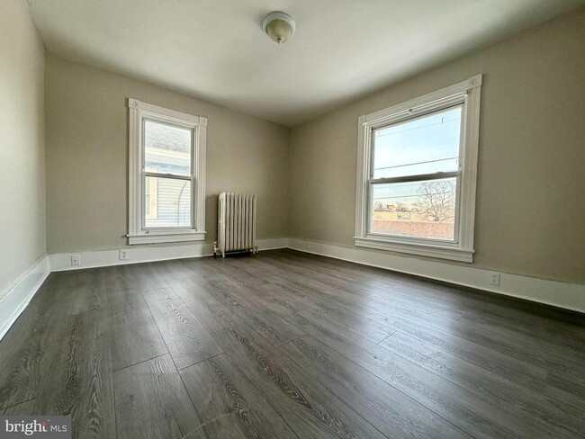 Photo - 706 N High St Unidad 2