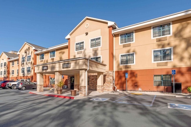 Furnished Studio-Orange County - Lake Forest