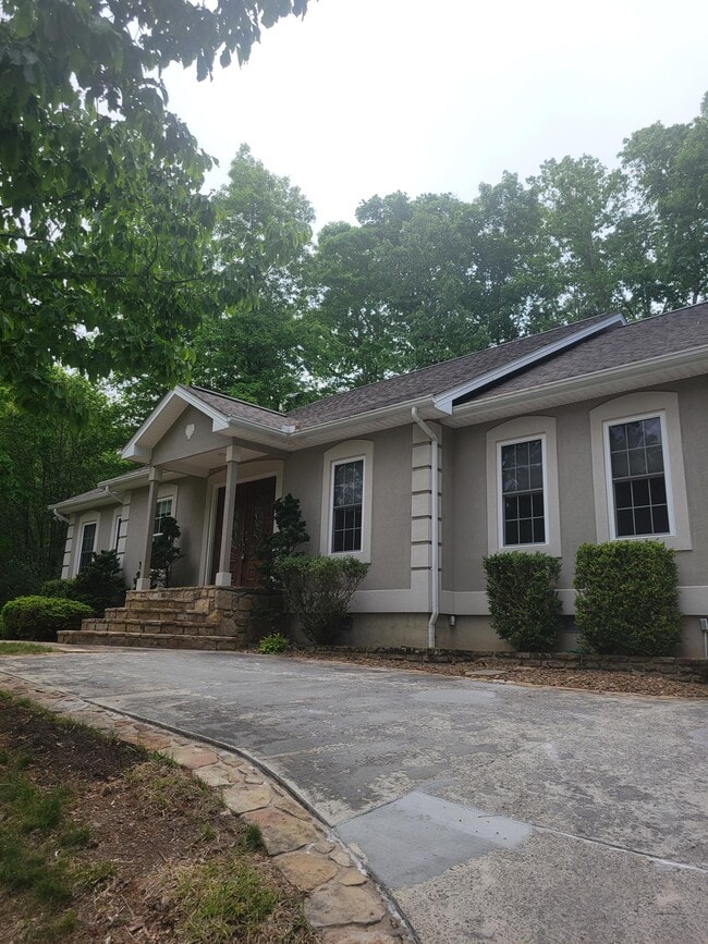Photo - 11 Milnor Cir