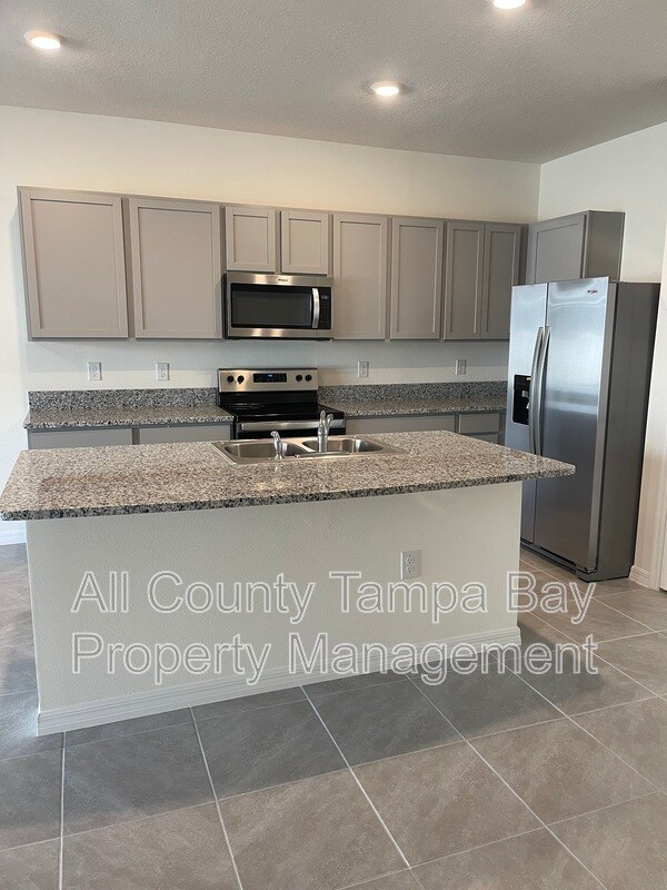 Photo - 33061 Major Oak Dr