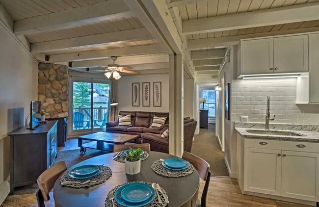 Building Photo - 2400 Lodgepole Cir Unit D107 Rental