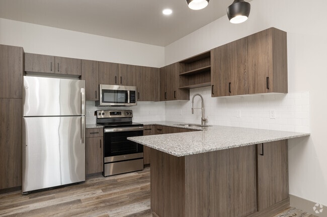 1BD, 1BA - 700SF