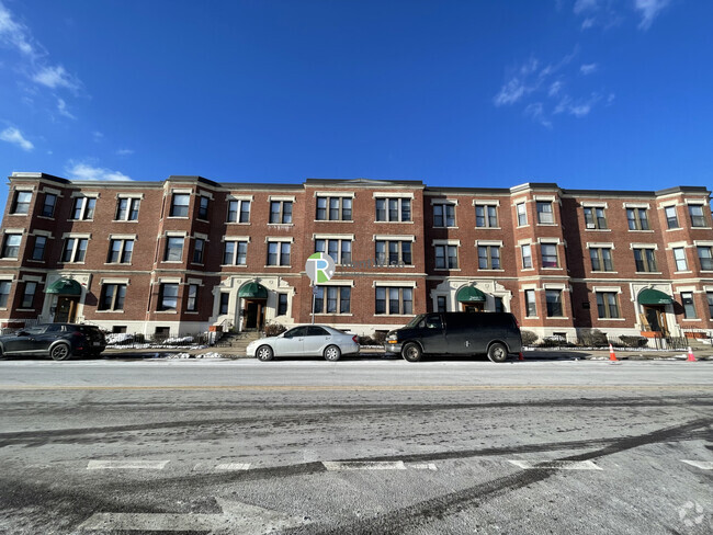 Building Photo - 439 Cambridge St Unit 4 Rental