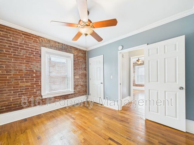 Photo - 1033 E 5th St Unidad 2