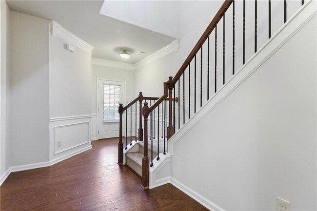 Photo - 5090 Breezewood Cir