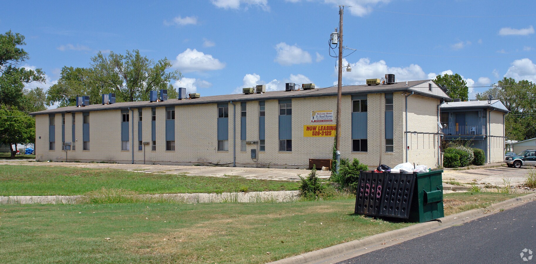 Las Palmas - Las Palmas Apartments