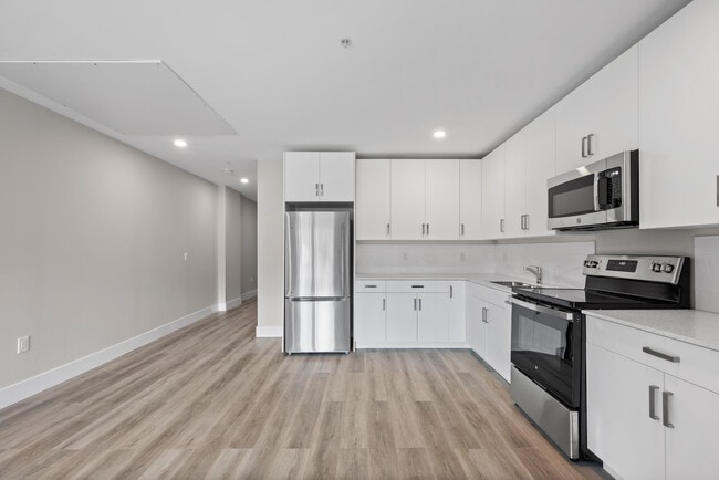 Building Photo - Studio Apartment - Elation Suites Unit 109 - Plan B2