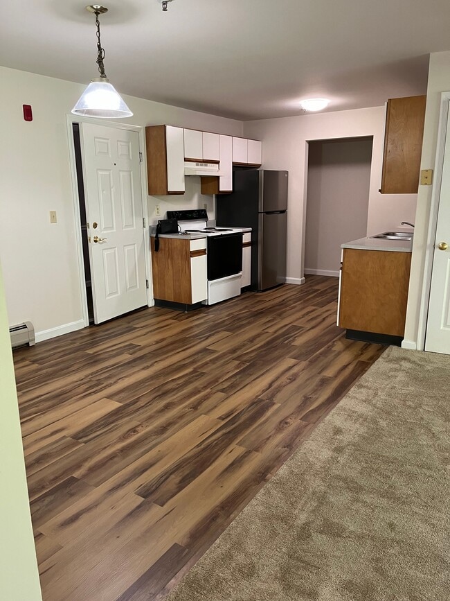 Olde Orchard Park Apartments