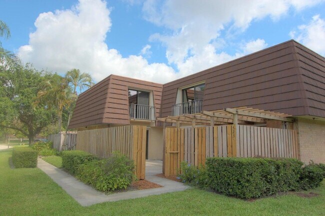 Building Photo - 423 4th Ln Rental