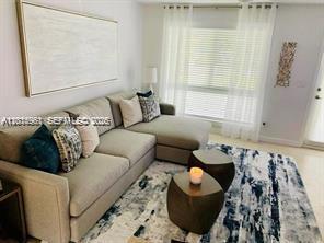 Photo - 1721 NE 55th St