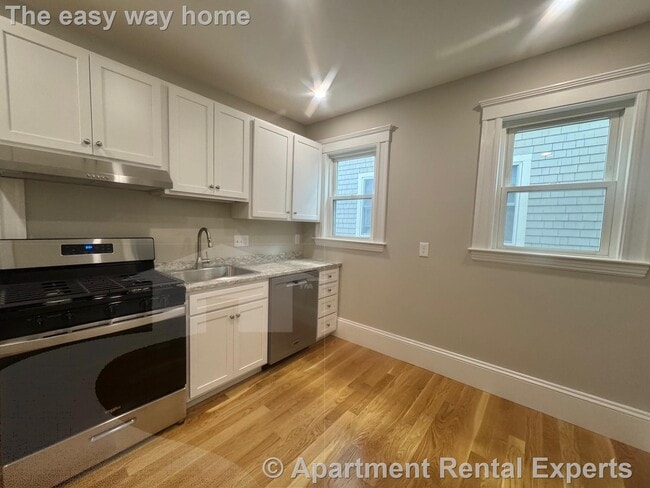 Photo - 11 Belmont Sq