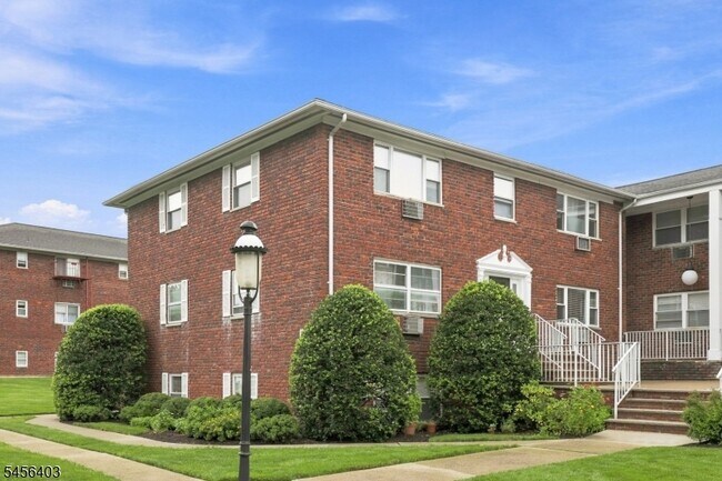 199 N Beverwyck Rd Unit A-3