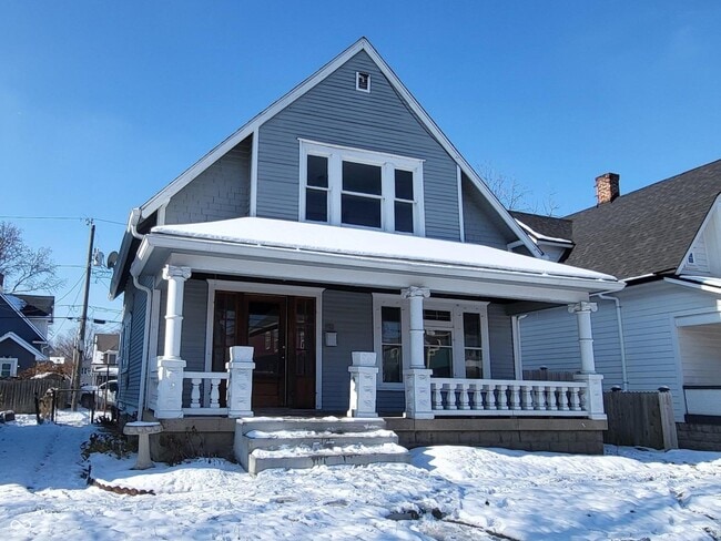 Photo - 852 N Rural St